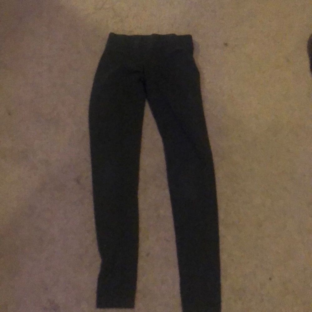 dark gray leggings